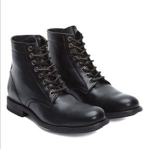 NWOT Tyler leather lace up boots
